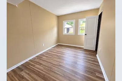 5017 Sherwood Rd, Bethel Park, PA 15102 - Photo 12