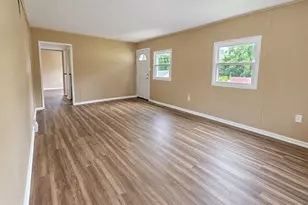 5017 Sherwood Rd, Bethel Park, PA 15102 - Photo 4