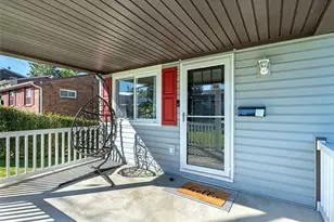 1565 Loretta Dr, Pittsburgh, PA 15235 - Photo 2