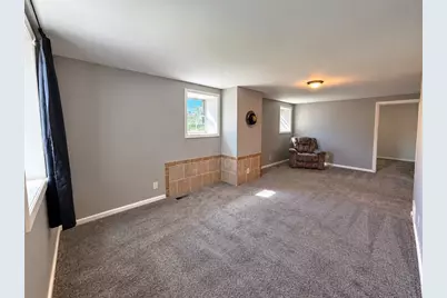713 Allen Ave, Donora, PA 15033 - Photo 4