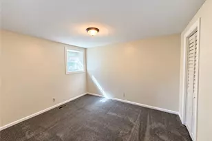 713 Allen Ave, Donora, PA 15033 - Photo 6