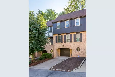 303 Sonnybrook Ct, Bethel Park, PA 15102 - Photo 2