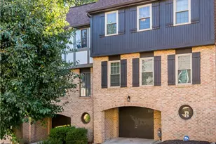 303 Sonnybrook Ct, Bethel Park, PA 15102 - Photo 2