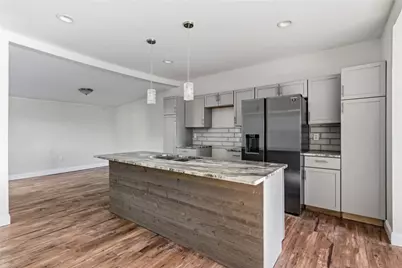 121 Lippert St, Pittsburgh, PA 15209 - Photo 2
