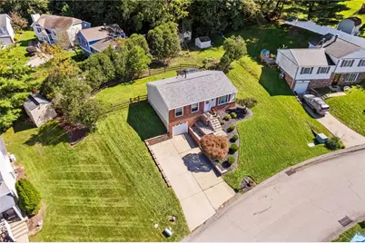 107 Frontenac Rd, Pittsburgh, PA 15068 - Photo 2