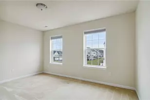 2218 Shawnee Dr, South Strabane, PA 15301 - Photo 14