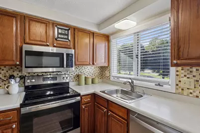 327 Joan Of Arc Court, Jefferson Hills, PA 15025 - Photo 14