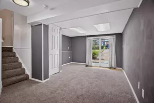 563 Sunnyfield Dr, Monroeville, PA 15146 - Photo 26