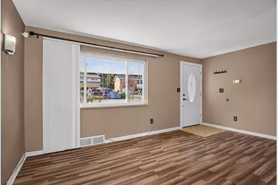 563 Sunnyfield Drive, Monroeville, PA 15146 - Photo 4