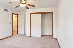 121 Windy Dr, Center Township, PA 16001 - Photo 16