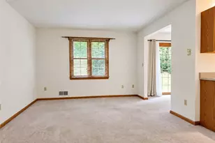 121 Windy Dr, Center Township, PA 16001 - Photo 6