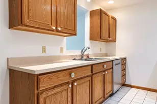 121 Windy Dr, Center Township, PA 16001 - Photo 4