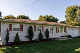 733 Greenfield Rd, Lackawannock Township, PA 16137 - Photo 2