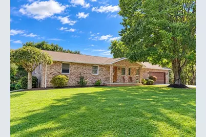 2924 Glenda Dr, Scott Township, PA 16101 - Photo 1