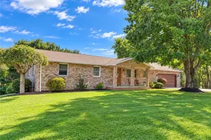 2924 Glenda Dr, Scott Township, PA 16101 - Photo 1