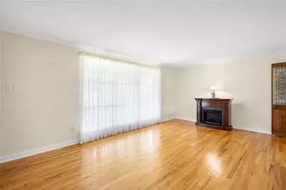 109 Valleyview Drive, Pittsburgh, PA 15215 - Photo 12