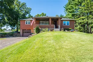 109 Valleyview Dr, Pittsburgh, PA 15215 - Photo 1