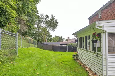 1114 McKnight Dr, Bethel Park, PA 15102 - Photo 8