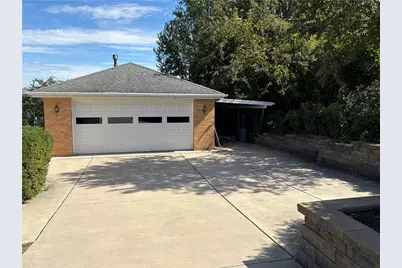 230 McCartney Dr, Moon/Crescent Twp, PA 15108 - Photo 2