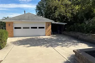 230 Mccartney Dr, Moon/Crescent Twp, PA 15108 - Photo 2