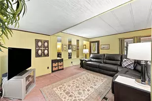 6 Jay Bird Cir, Unity Township, PA 15601 - Photo 4