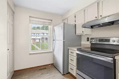 5011 Hamilton Dr, Hopewell Township, PA 15001 - Photo 12