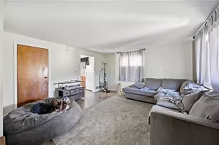 2928 1/2 Elroy Ave, Pittsburgh, PA 15227 - Photo 4