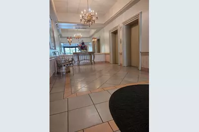 2120 Greentree Road #102E, Scott Township, PA 15220 - Photo 1