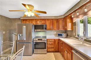 146 S Jamestown Rd, Moon/Crescent Twp, PA 15108 - Photo 4