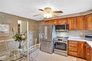 146 S Jamestown Rd, Moon/Crescent Twp, PA 15108 - Photo 6