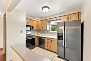 5051 Harvest Ln, Hampton, PA 15044 - Photo 6