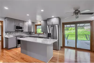 2525 Country Side Lane, Pittsburgh, PA 15090 - Photo 6