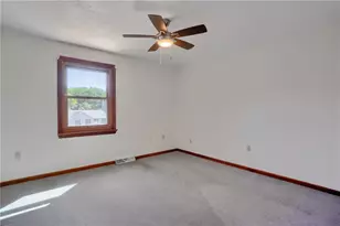2525 Country Side Ln, Pittsburgh, PA 15090 - Photo 24