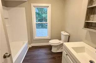 219 E Wallace Ave, New Castle, PA 16101 - Photo 18