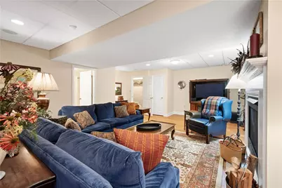 1005 Skyline Drive, Cecil, PA 15317 - Photo 38