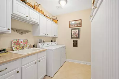 1005 Skyline Drive, Cecil, PA 15317 - Photo 24