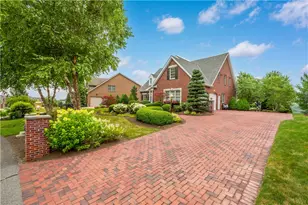 1005 Skyline Dr, Cecil, PA 15317 - Photo 2