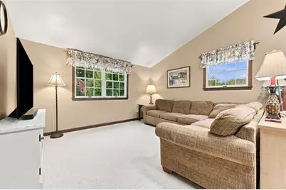 401 Becker Dr, Ross Twp, PA 15237 - Photo 6