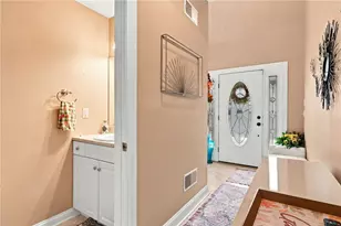 101 Chateau Dr, Center Township, PA 15001 - Photo 8