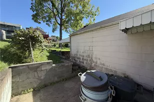 1231 Holmes St, McKees Rocks, PA 15136 - Photo 20