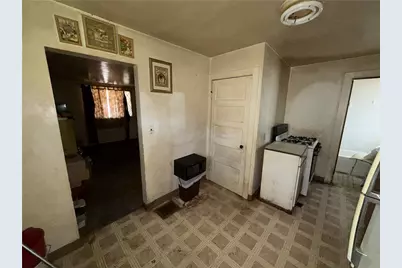 1231 Holmes Street, McKees Rocks, PA 15136 - Photo 8