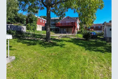 1231 Holmes Street, McKees Rocks, PA 15136 - Photo 4