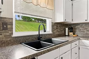1101 Fairfield Ln, North Fayette, PA 15057 - Photo 12