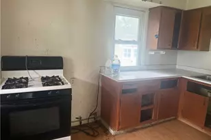 266 Orchard St, Sharon, PA 16146 - Photo 6
