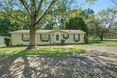 717 Mallard Dr, Washington Township, PA 15613 - Photo 1