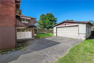 308 Hankey Farms Dr, North Fayette, PA 15071 - Photo 32