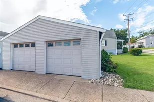 302 Baughman Ave, Jeannette, PA 15644 - Photo 20