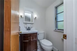 345 Pinehaven Dr, Bethel Park, PA 15102 - Photo 14