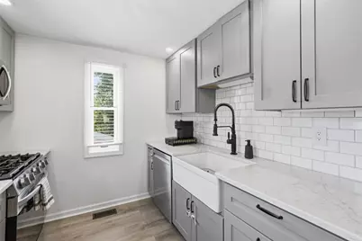 974 Kirsopp Ave, Pittsburgh, PA 15220 - Photo 12