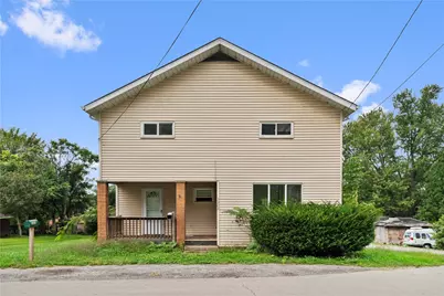 3302 N 31st Ave, Pulaski Township, PA 15066 - Photo 1